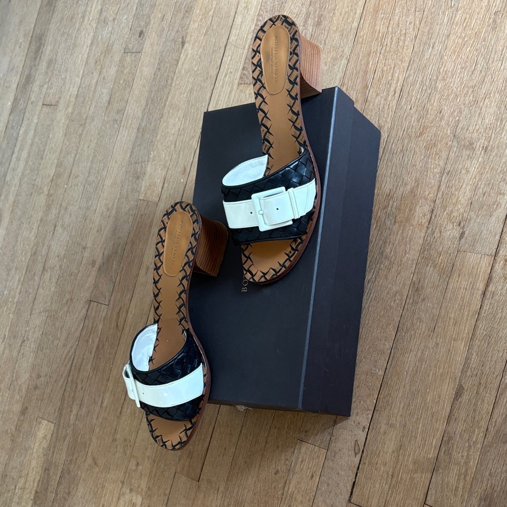 Bottega Veneta Black and White Heeled Sandals - Picture 3 of 7